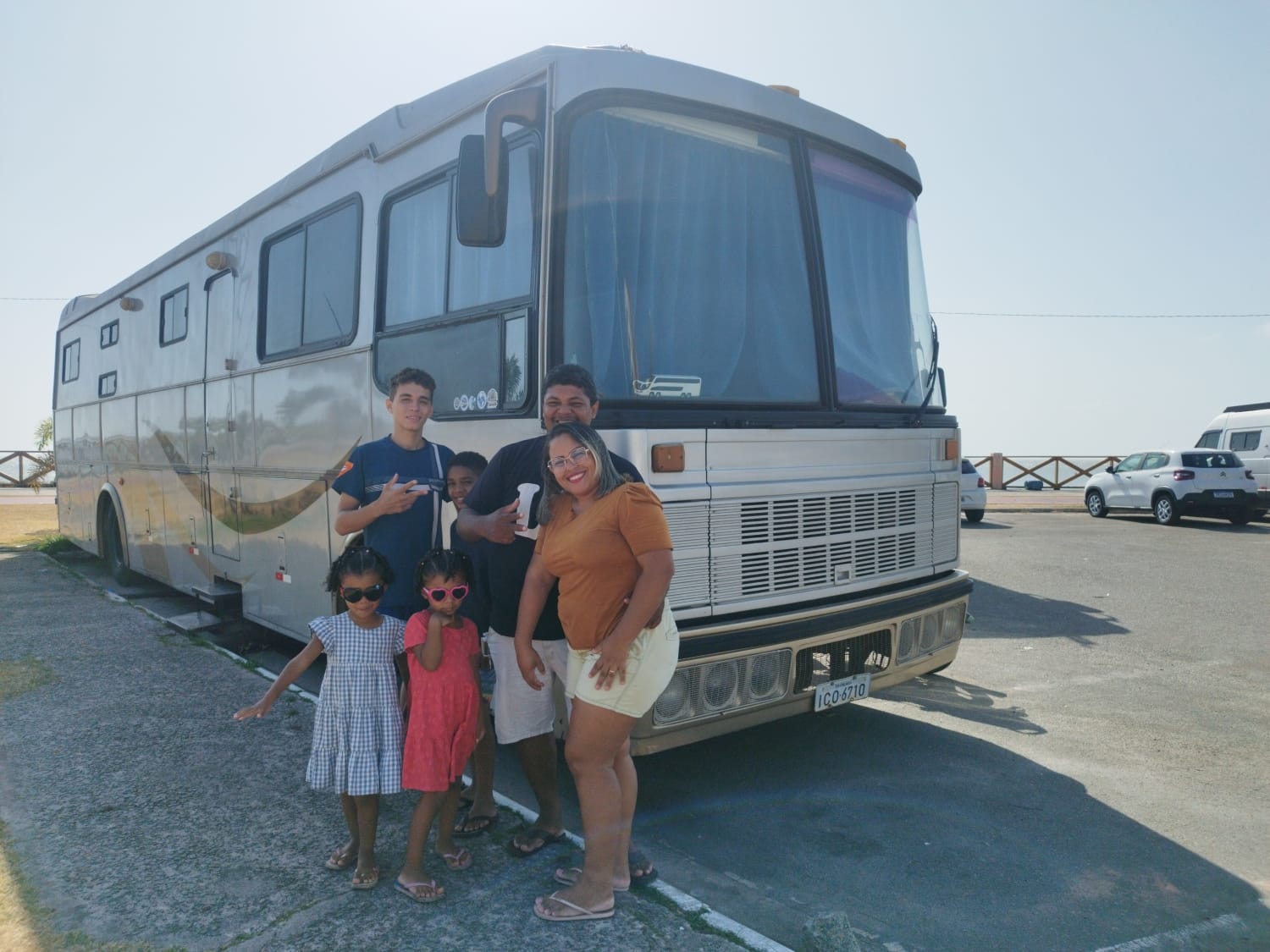 Família e Motorhome na estrada